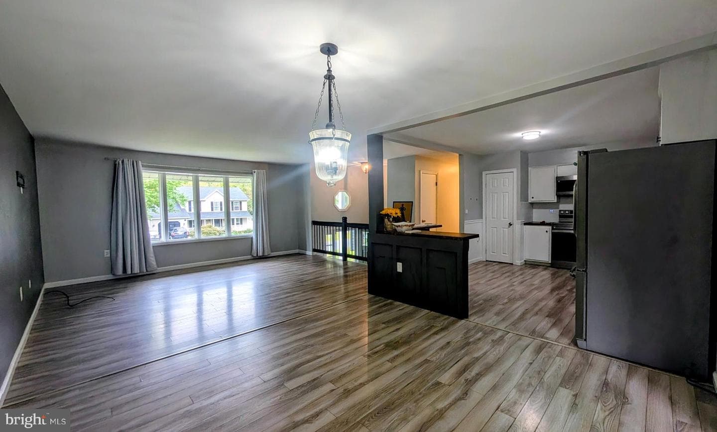 922 Petinot Place photo 9