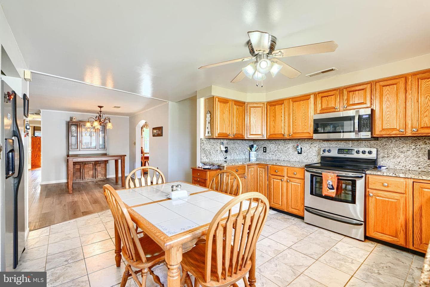 961 Cloverfields Drive photo 4