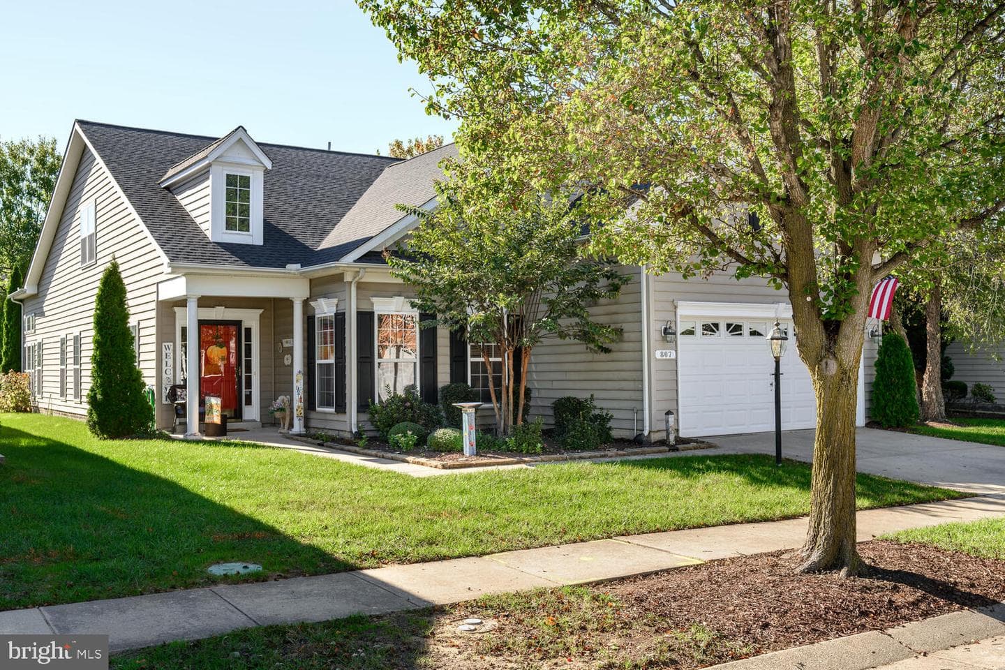 807 Harmony Way photo 3
