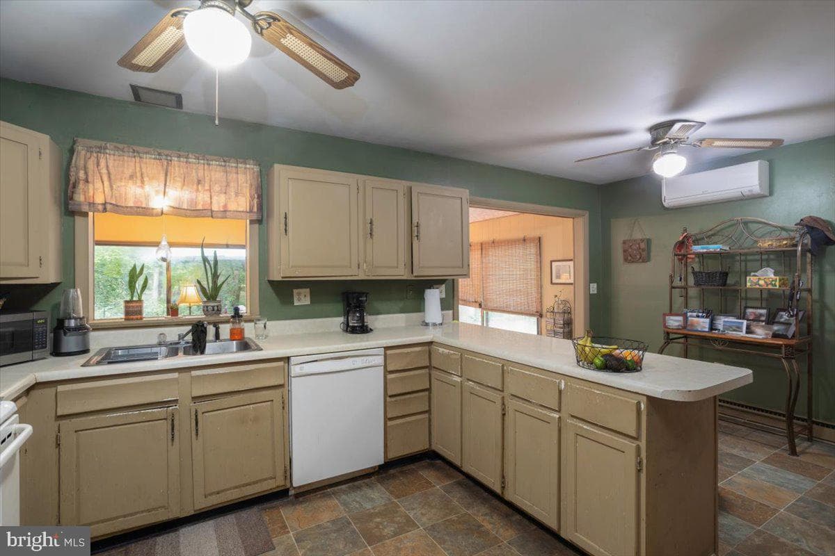 121 Primrose Road photo 10