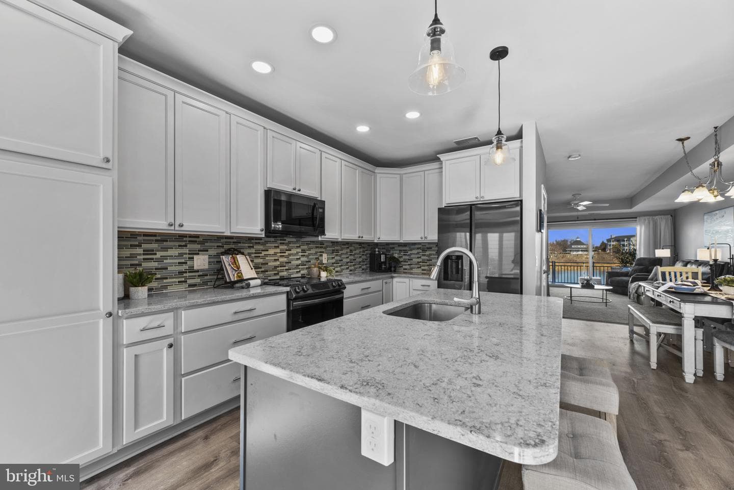 902 Oyster Cove Drive photo 6
