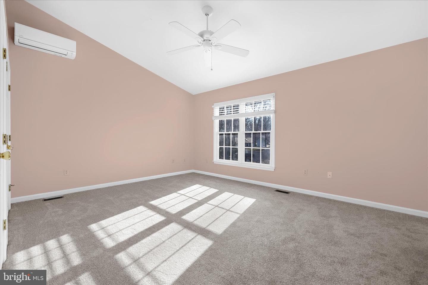 10 Genevieve Court photo 59