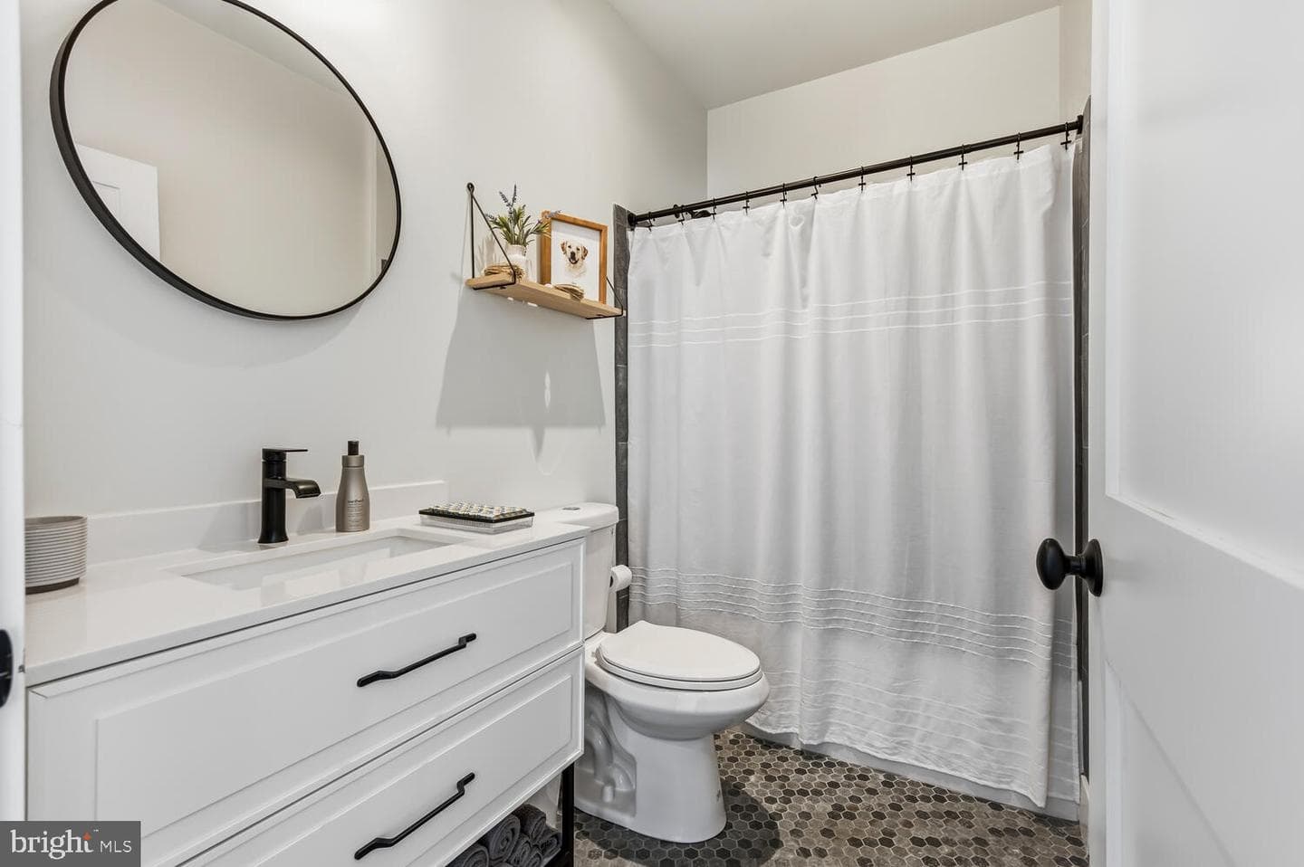 114 Piper Court photo 32