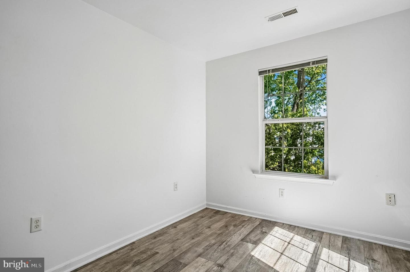 1025 Dundee Ct photo 29