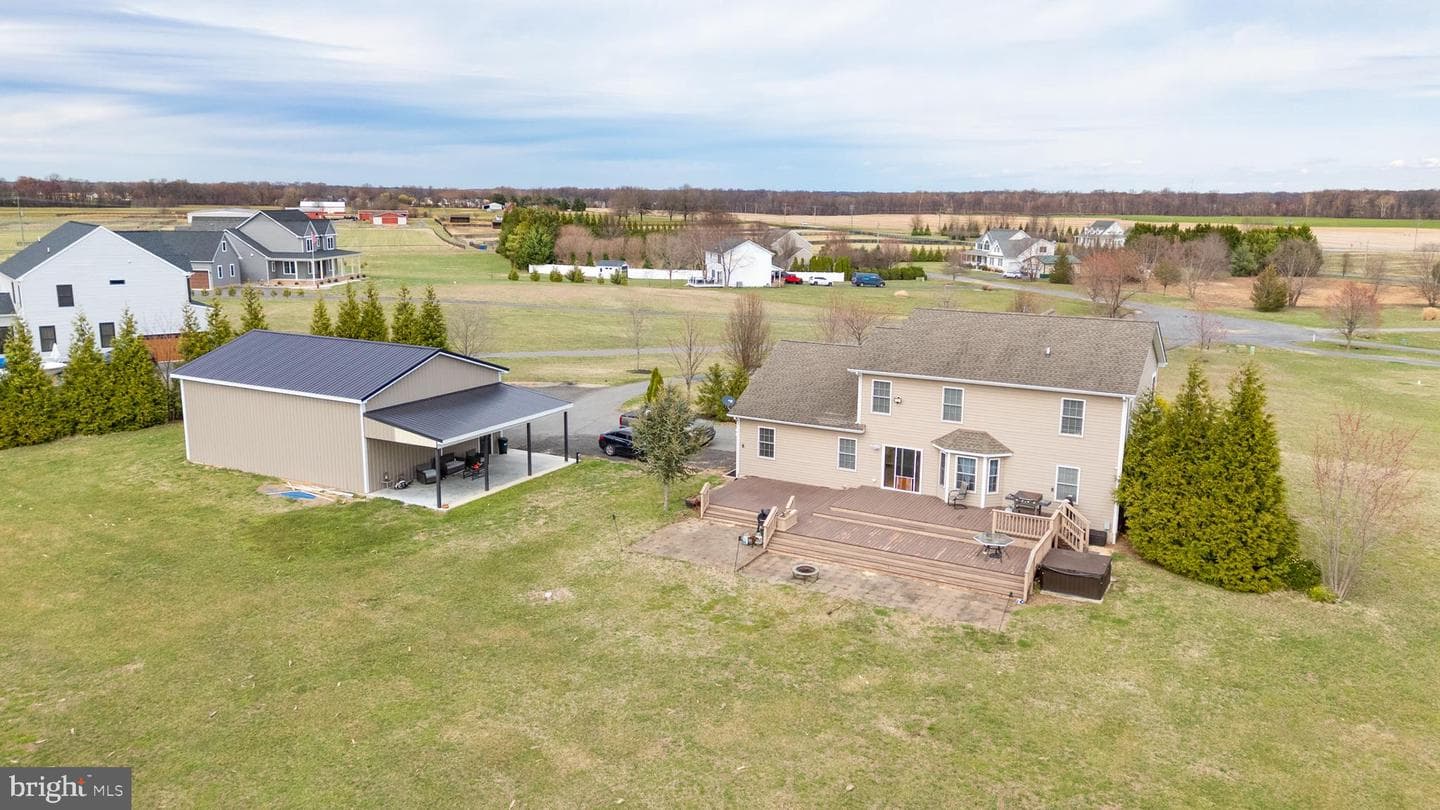 124 Piper Court photo 4