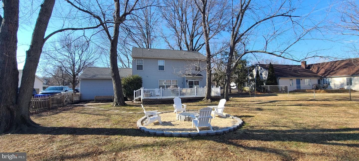 808 Cloverfields Drive photo 32
