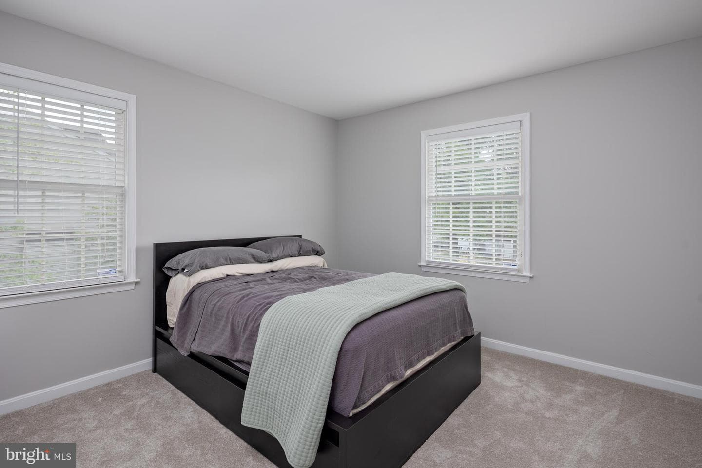 421 Victoria Way photo 28