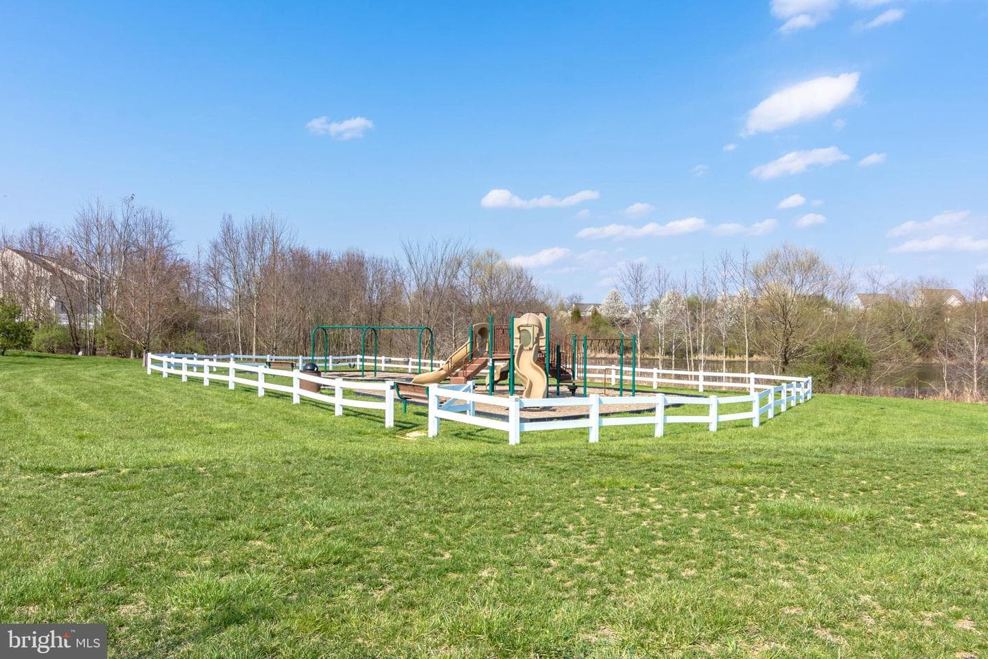 126 Meadowcroft Drive photo 36