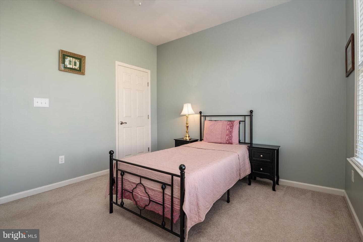 111 Keenan Way photo 30