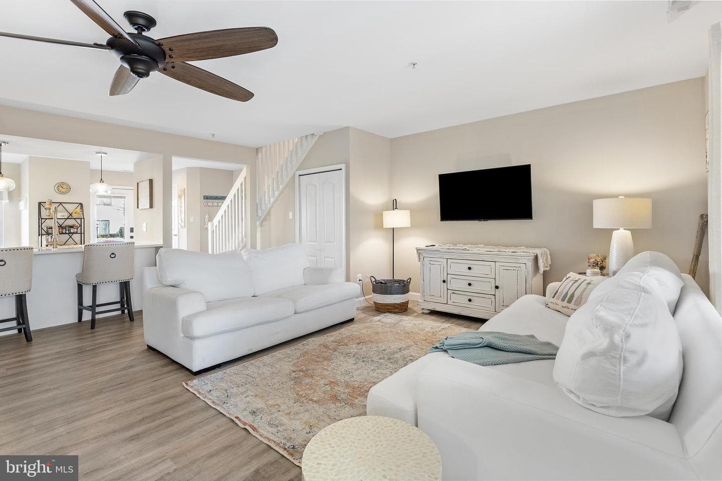 54 Queen Caroline Court photo 17