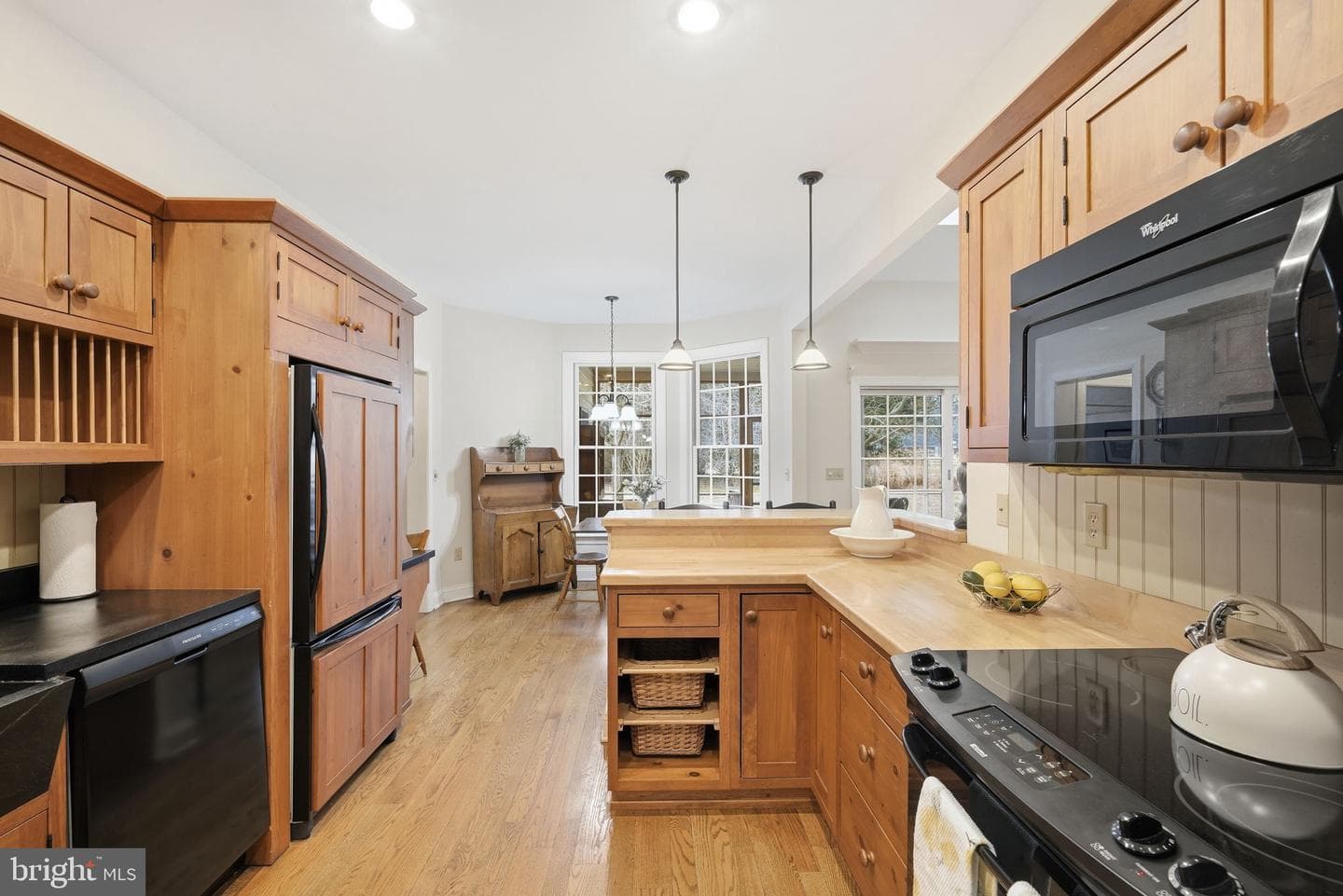104 Garland Avenue photo 16