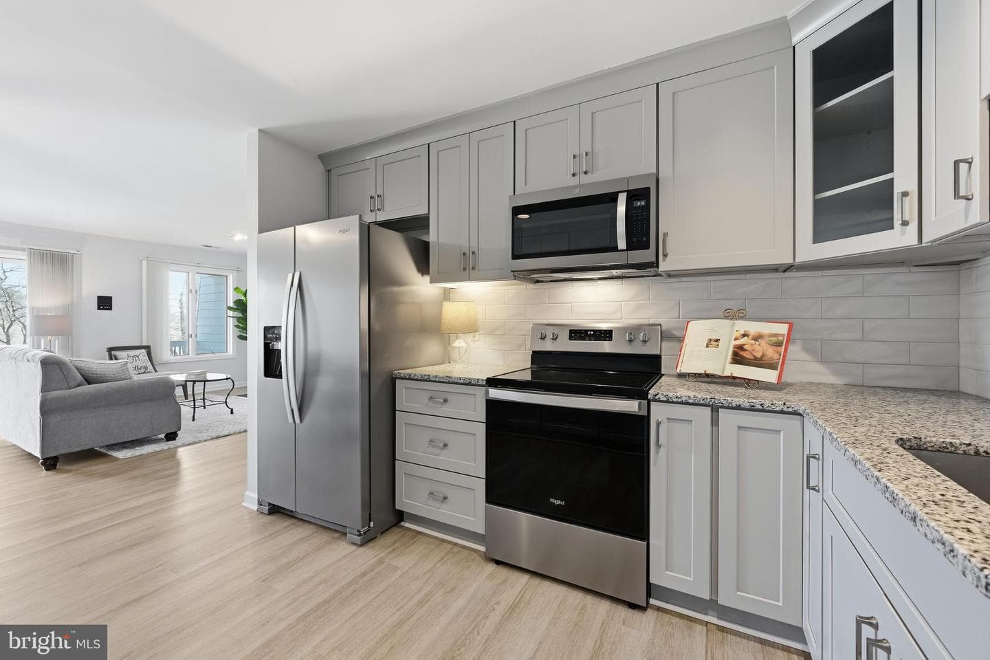 109 Bayview photo 4