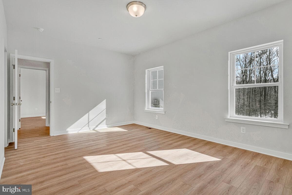 313 Columbia Lane photo 32