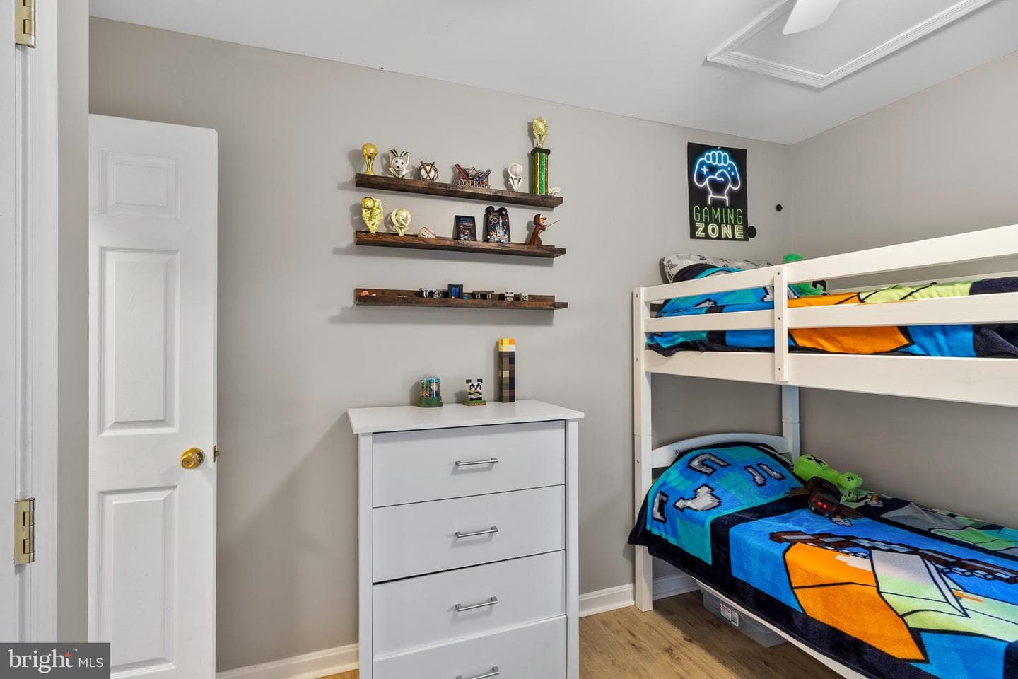 110 Holton Street photo 17