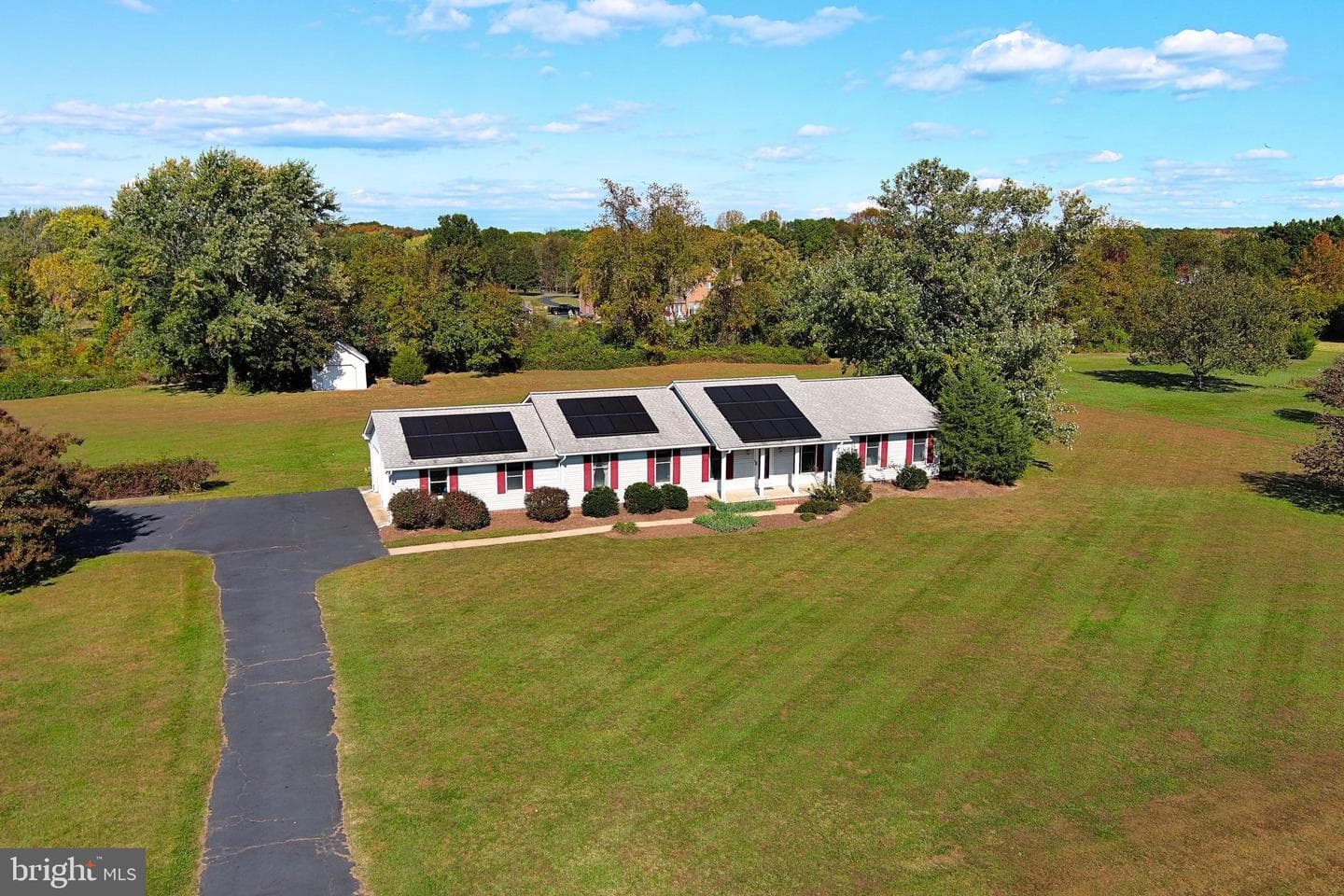 203 Wineland Way photo 3