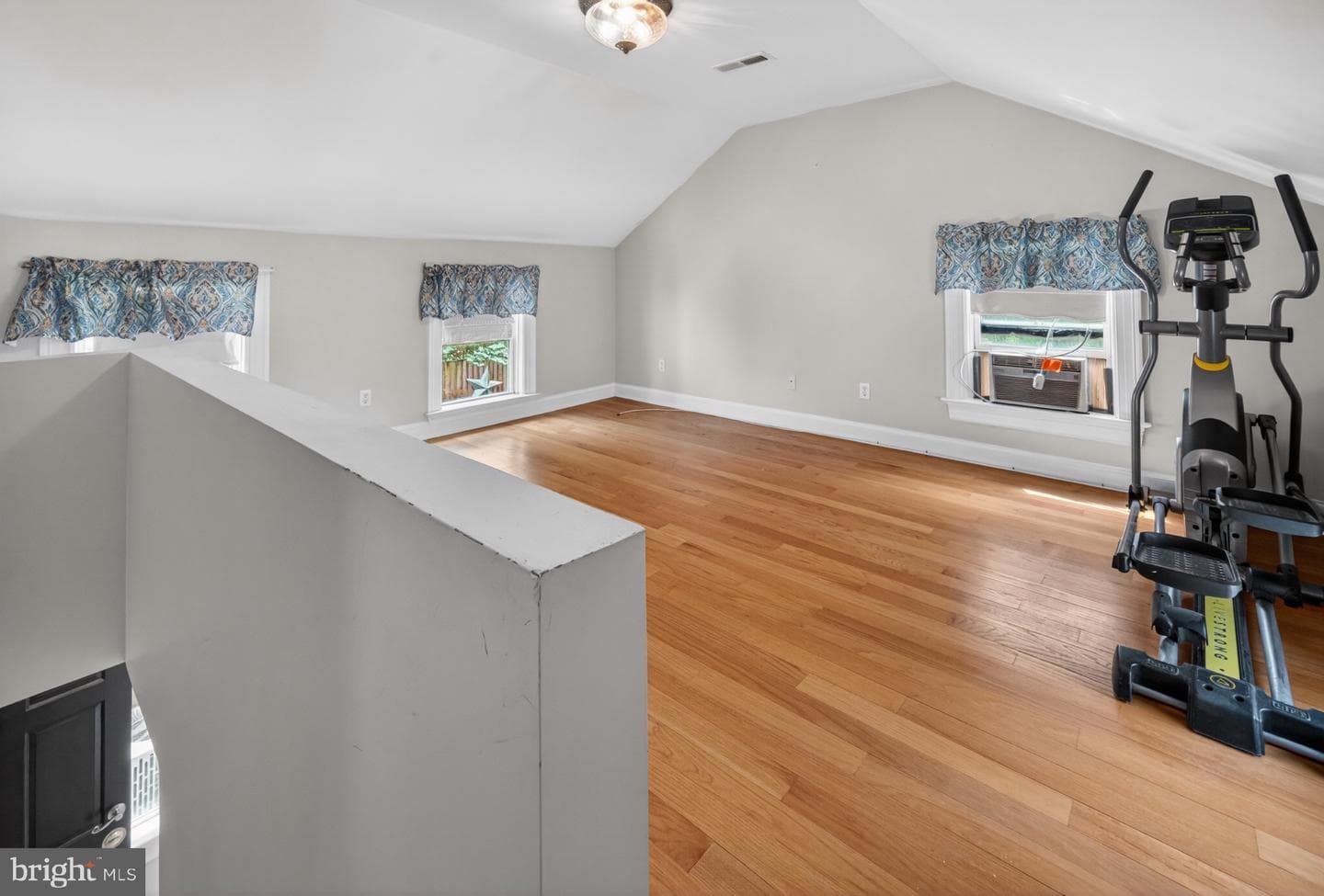 104 Kidwell Avenue photo 37