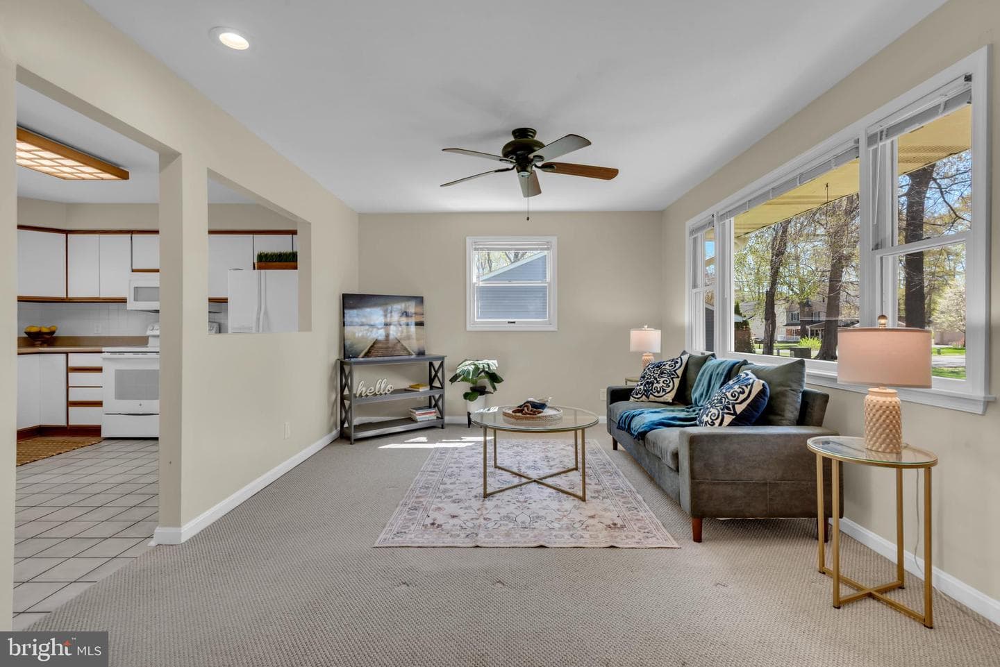 320 Mckay Road photo 10