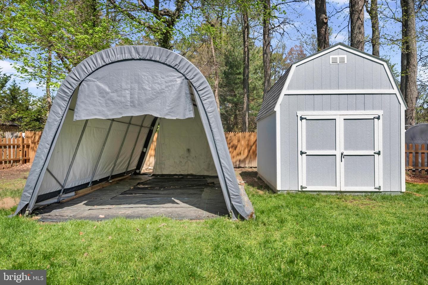320 Mckay Road photo 40