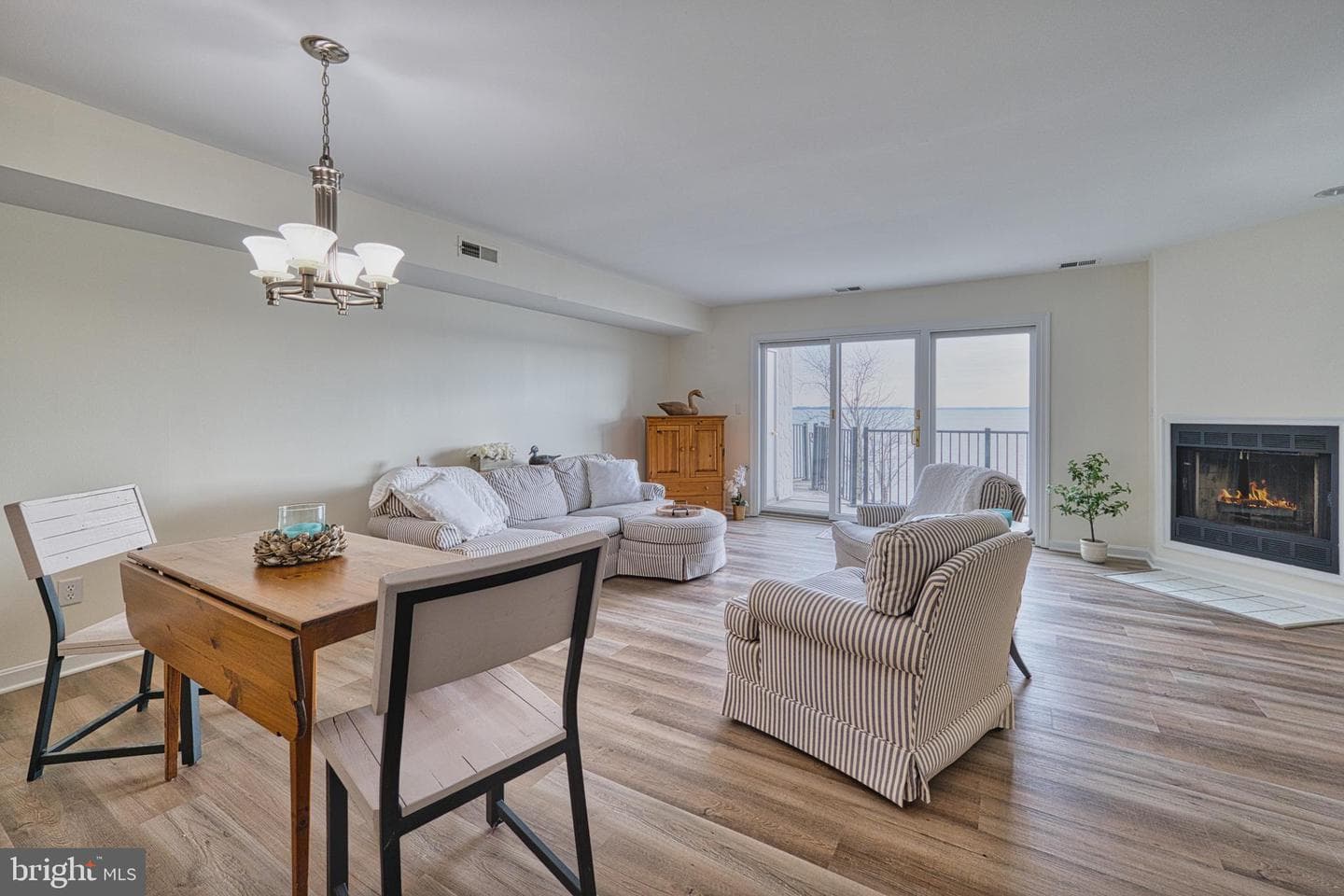 34 Queen Anne Way photo 10