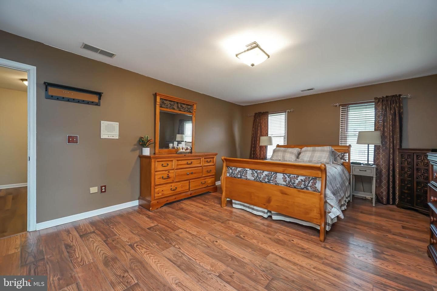 107 Chestnut Lane photo 47