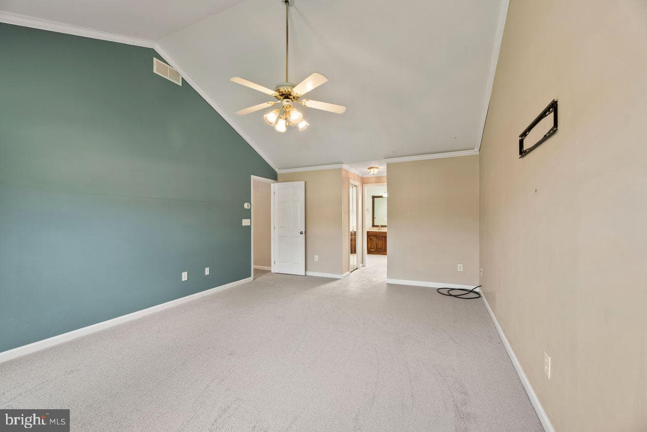 306 Overlook Drive photo 14