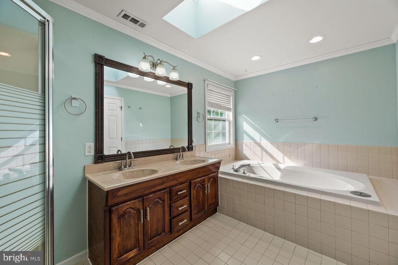 306 Overlook Drive photo 17