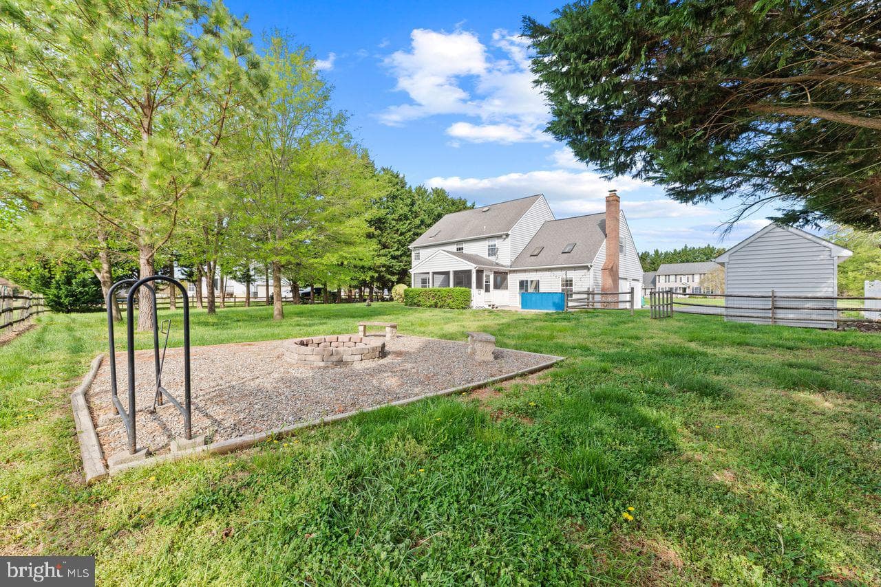 306 Overlook Drive photo 23