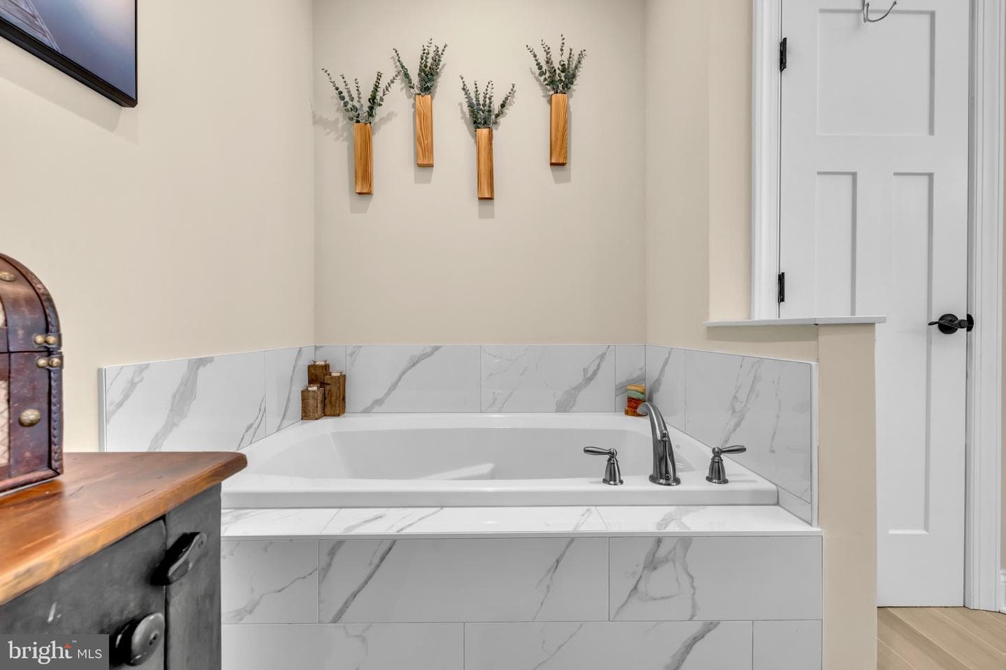 115 Thicket Court photo 42