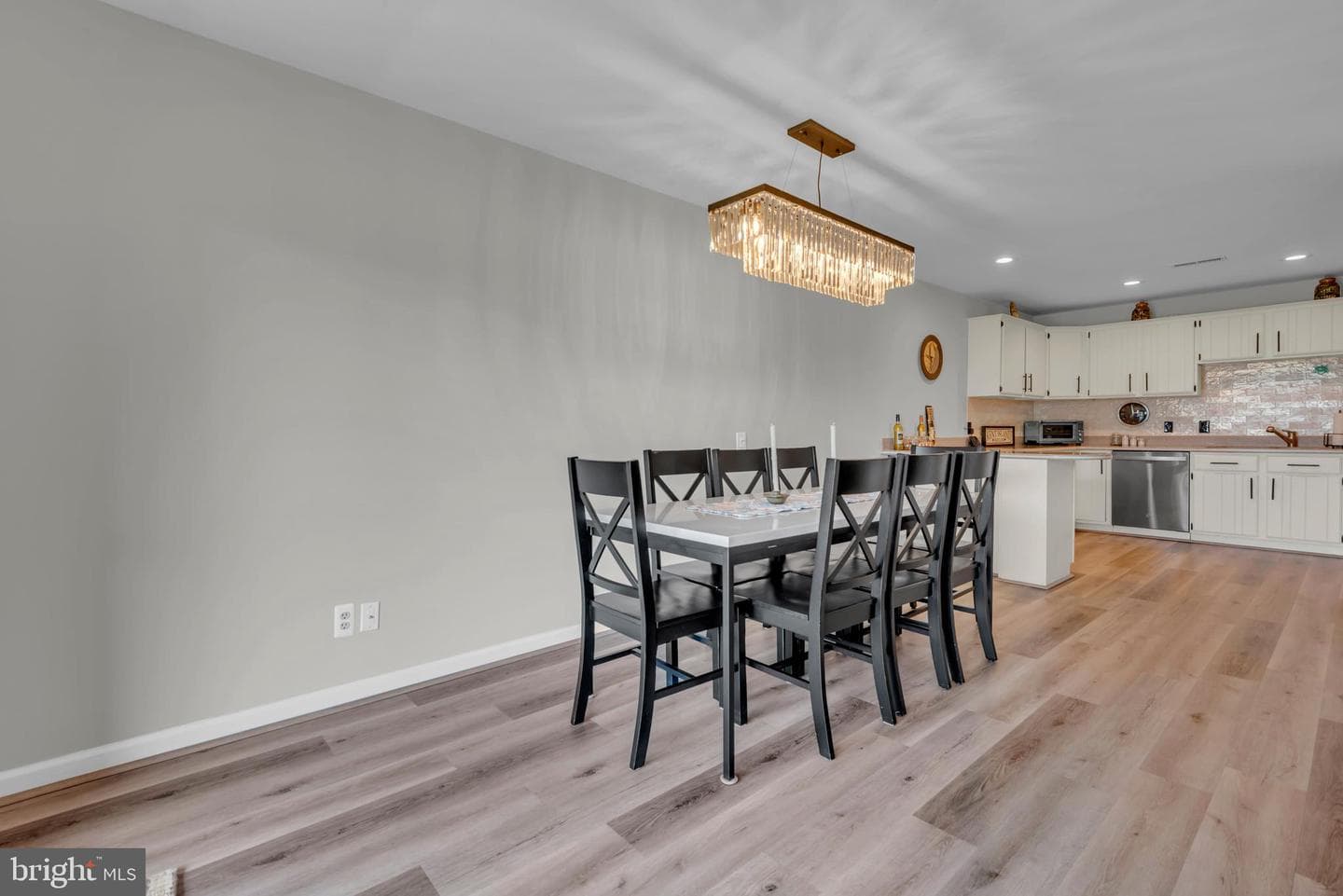 114 Bayview photo 13