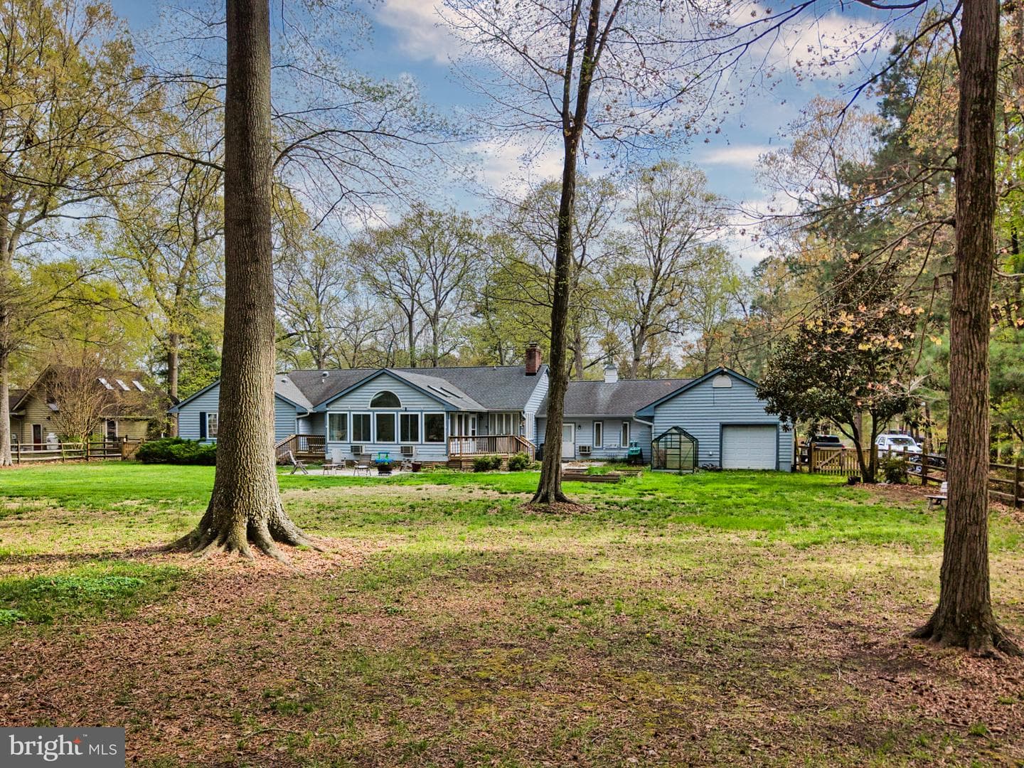 5 Prospect Bay Drive W photo 4