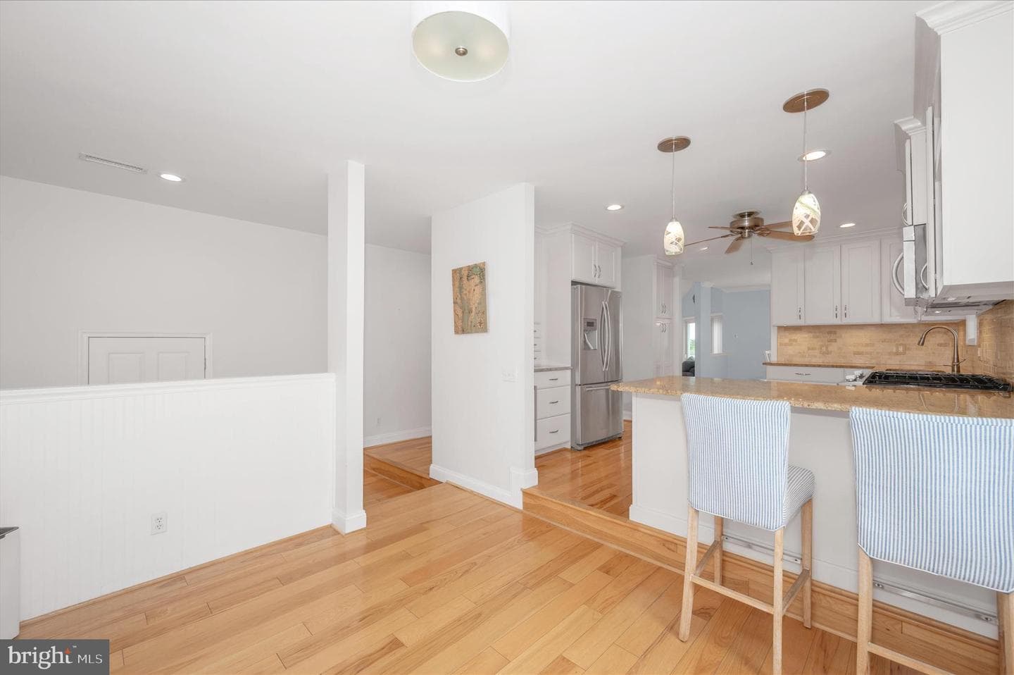 118 Bayview photo 25