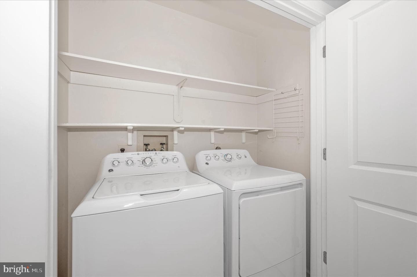 118 Bayview photo 28
