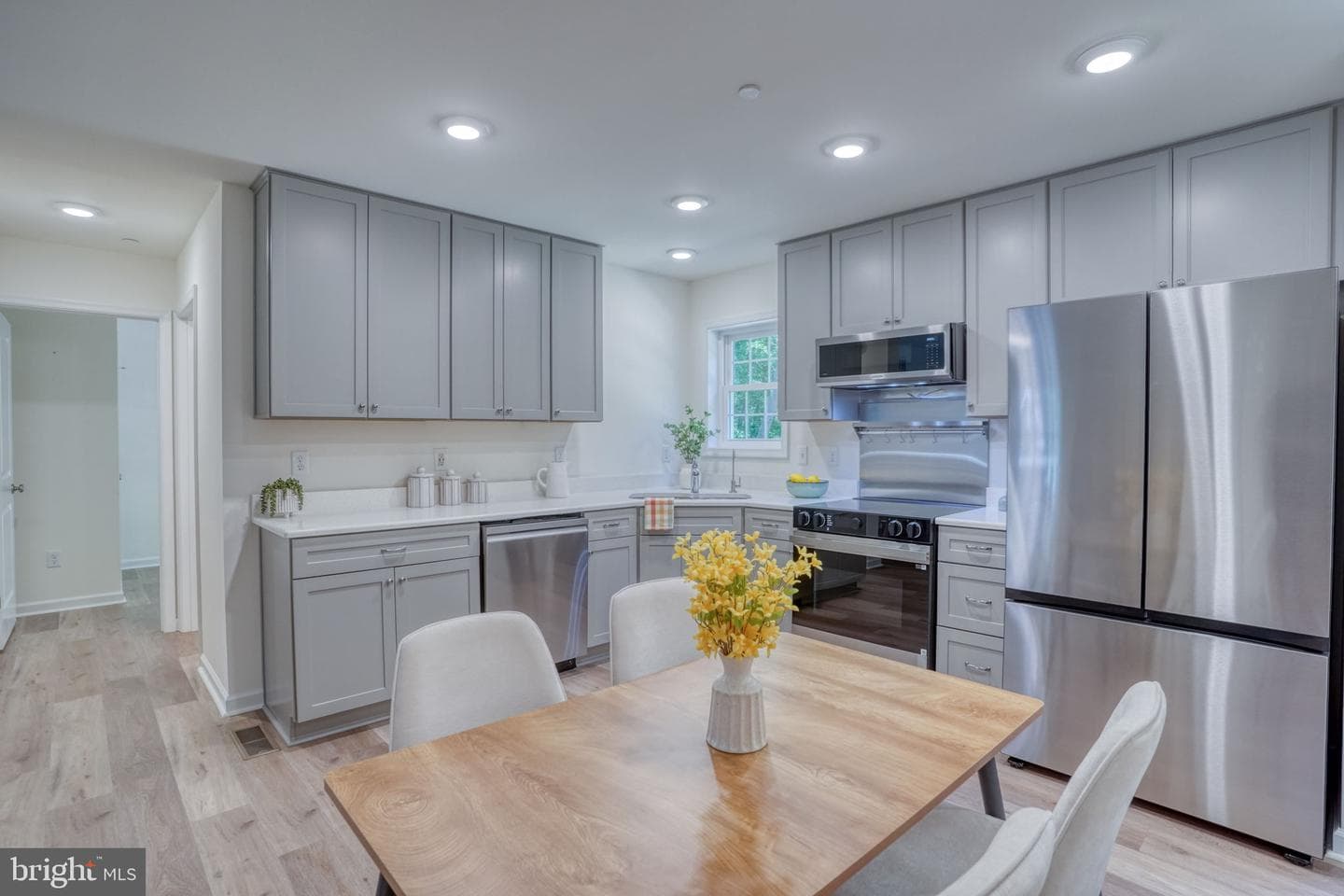 240 Merganser Dr photo 17