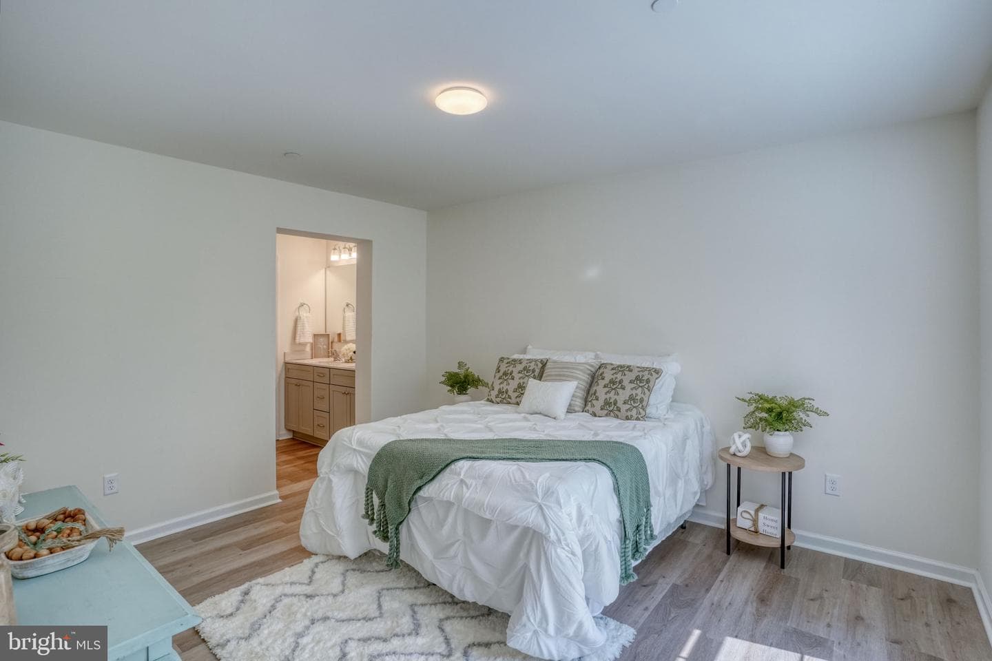 240 Merganser Dr photo 18