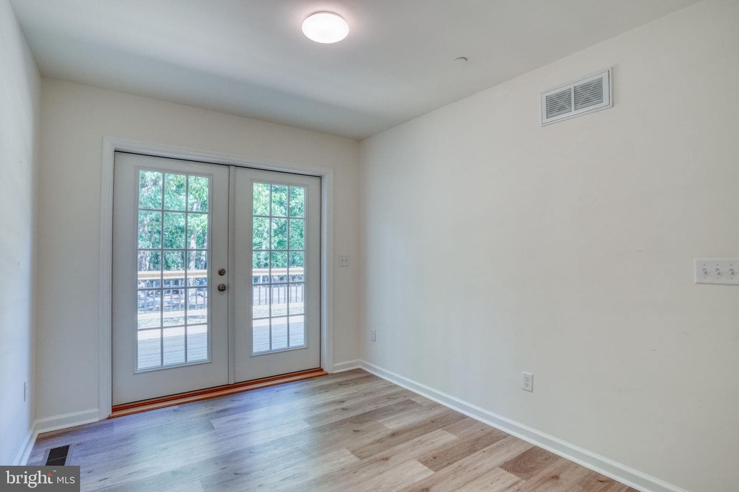 240 Merganser Dr photo 25