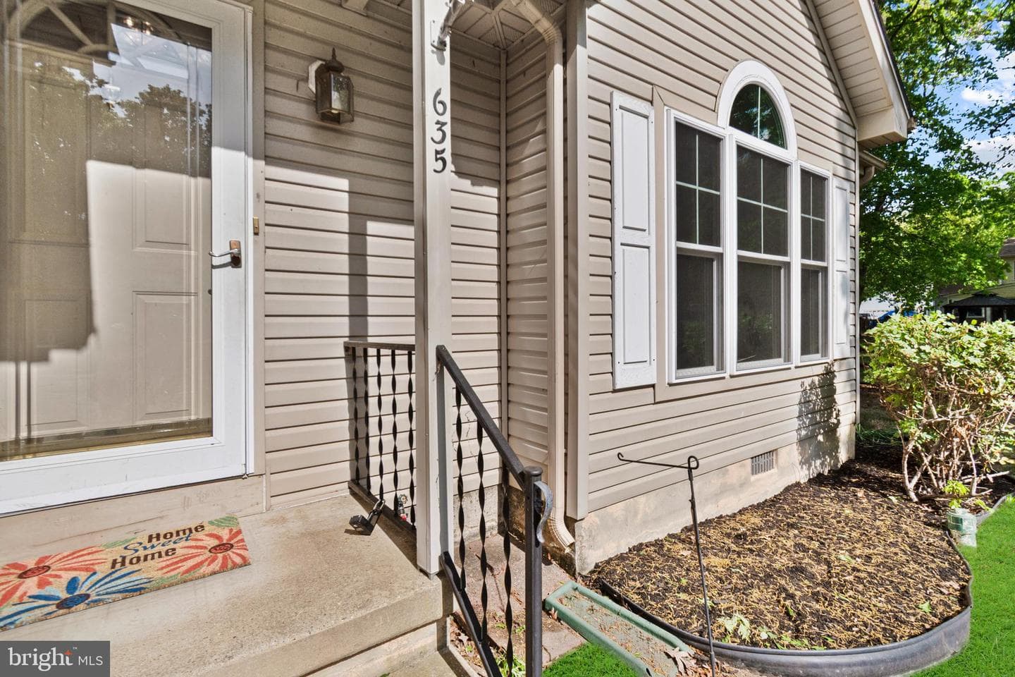635 Davol Road photo 4