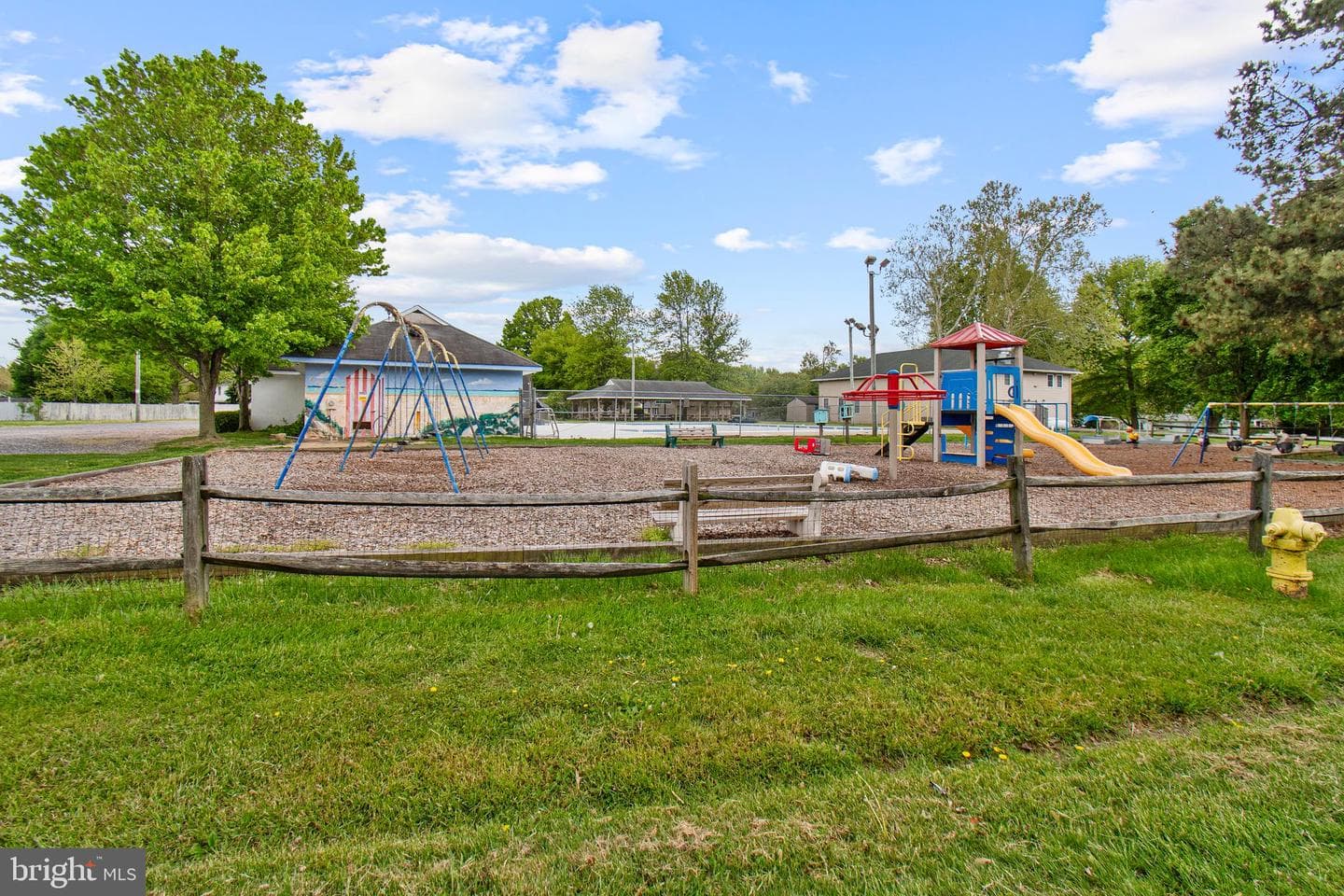 635 Davol Road photo 40