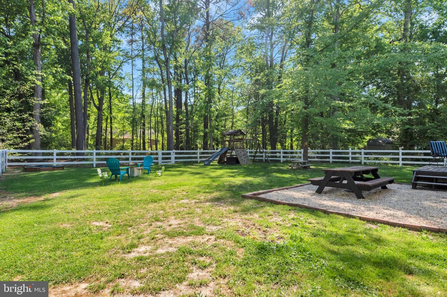 118 Stewart Lane photo 38