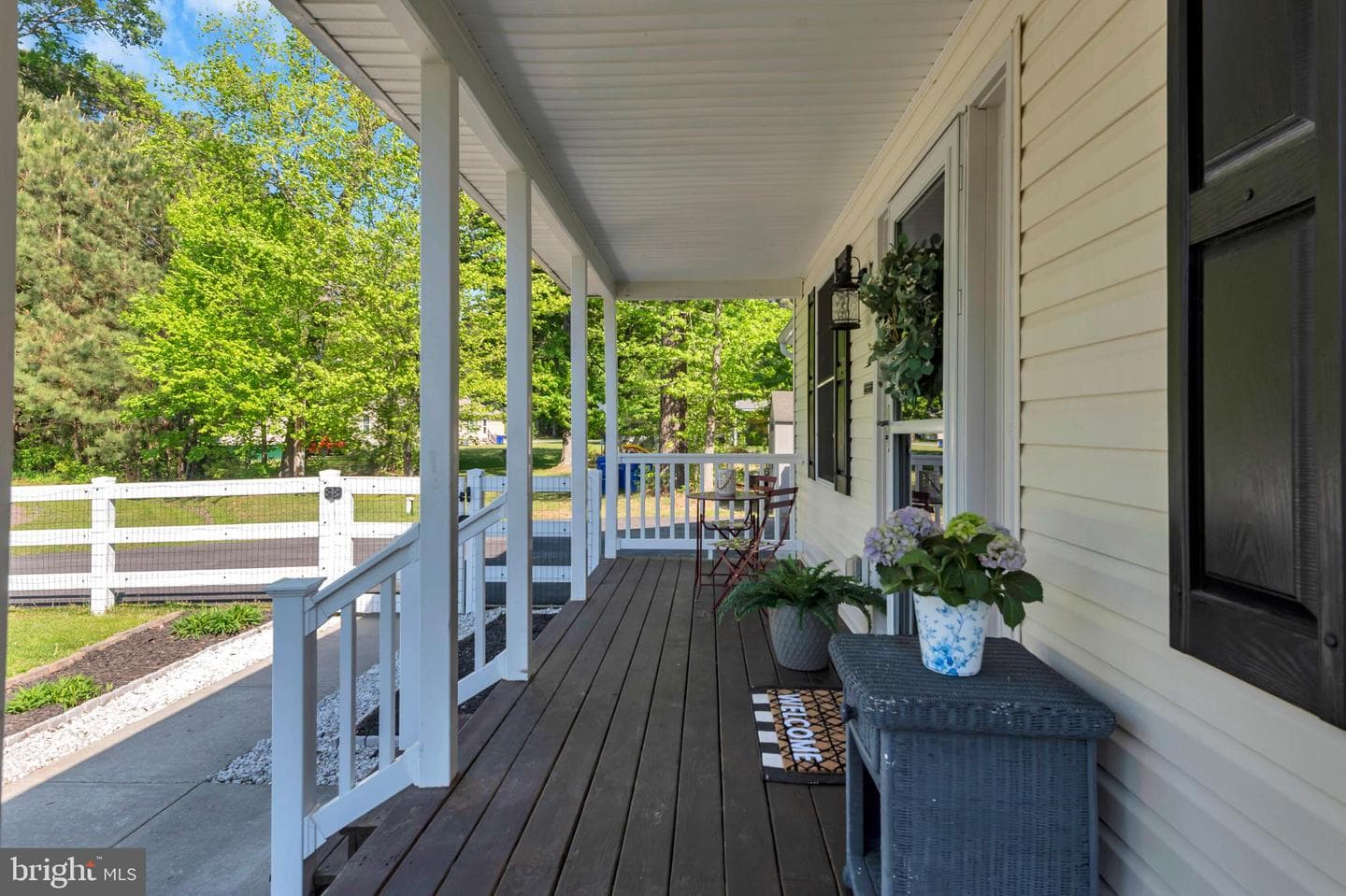 118 Stewart Lane photo 6