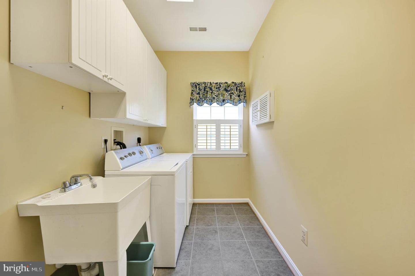 106 Encore Court photo 26