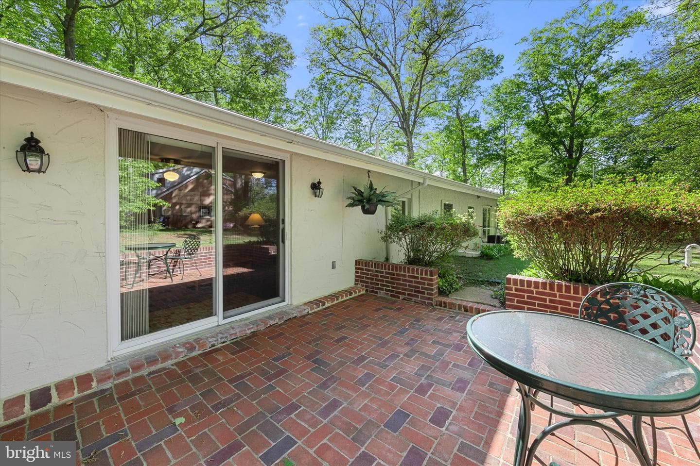 251 Rings End Rd photo 27