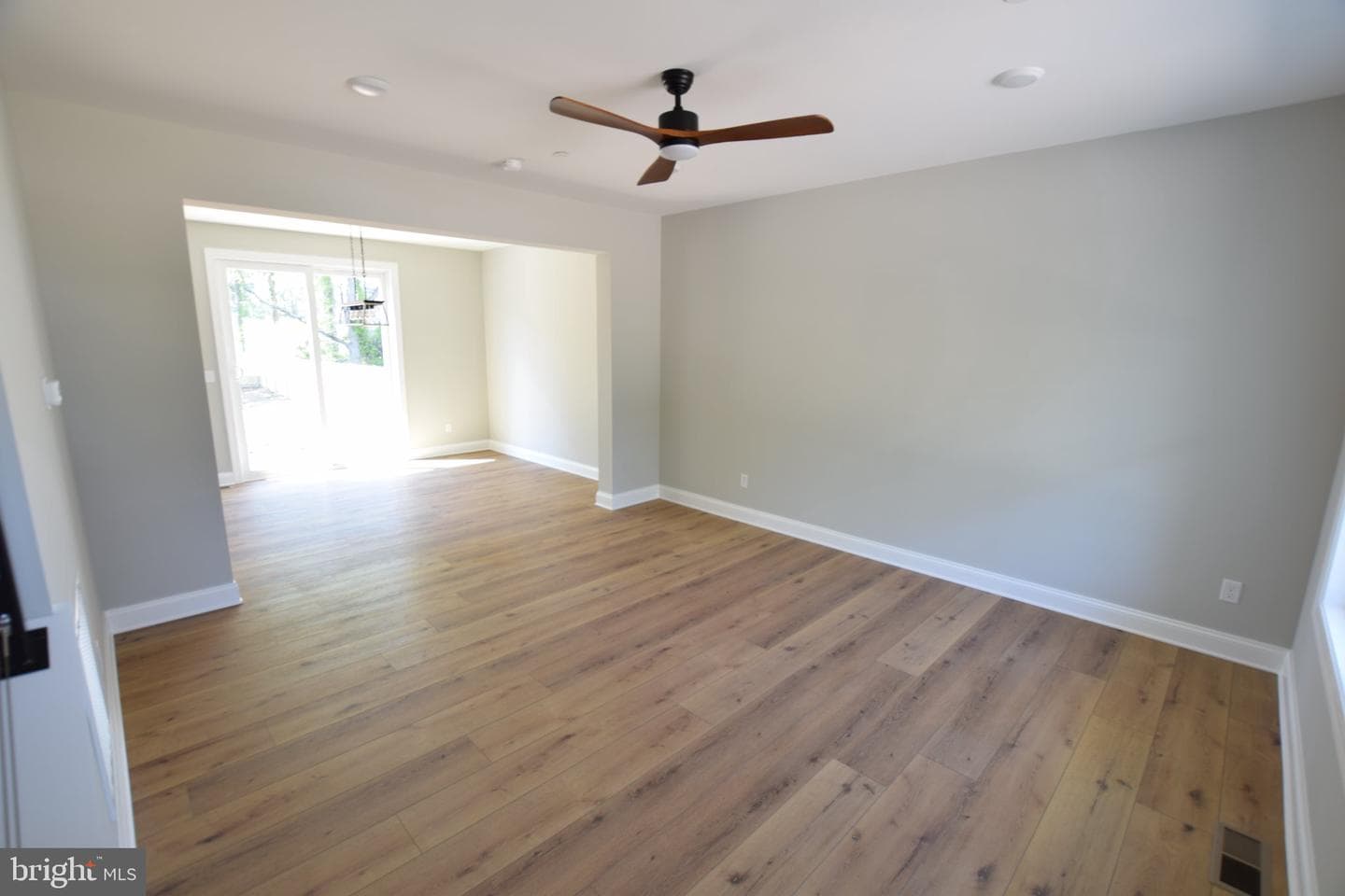 230 Long Point Road photo 6