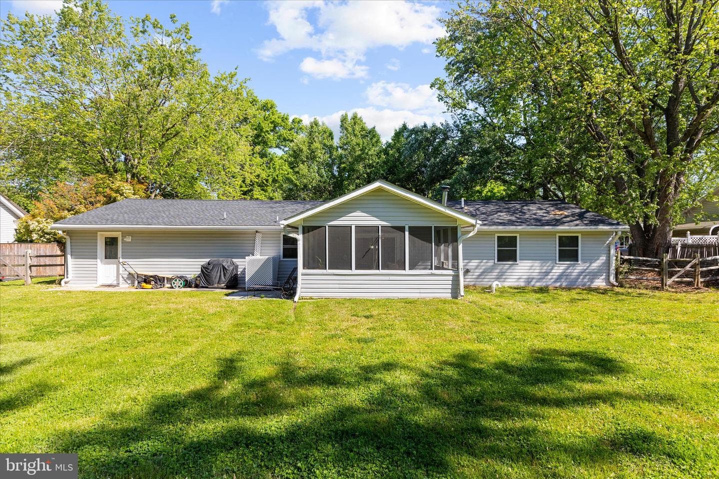 1906 Stevens Drive photo 41