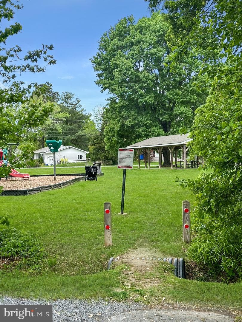 1906 Stevens Drive photo 46