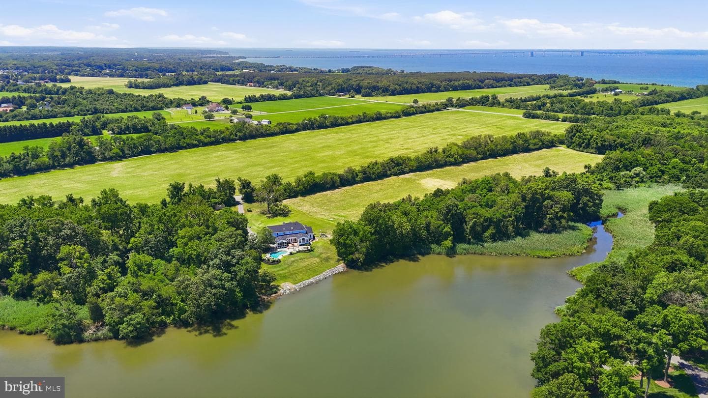1810 Love Point Road photo 4