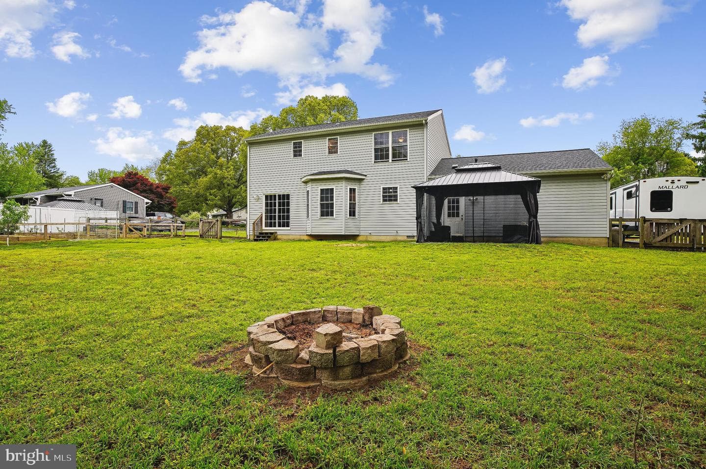 215 Fairview Drive photo 28