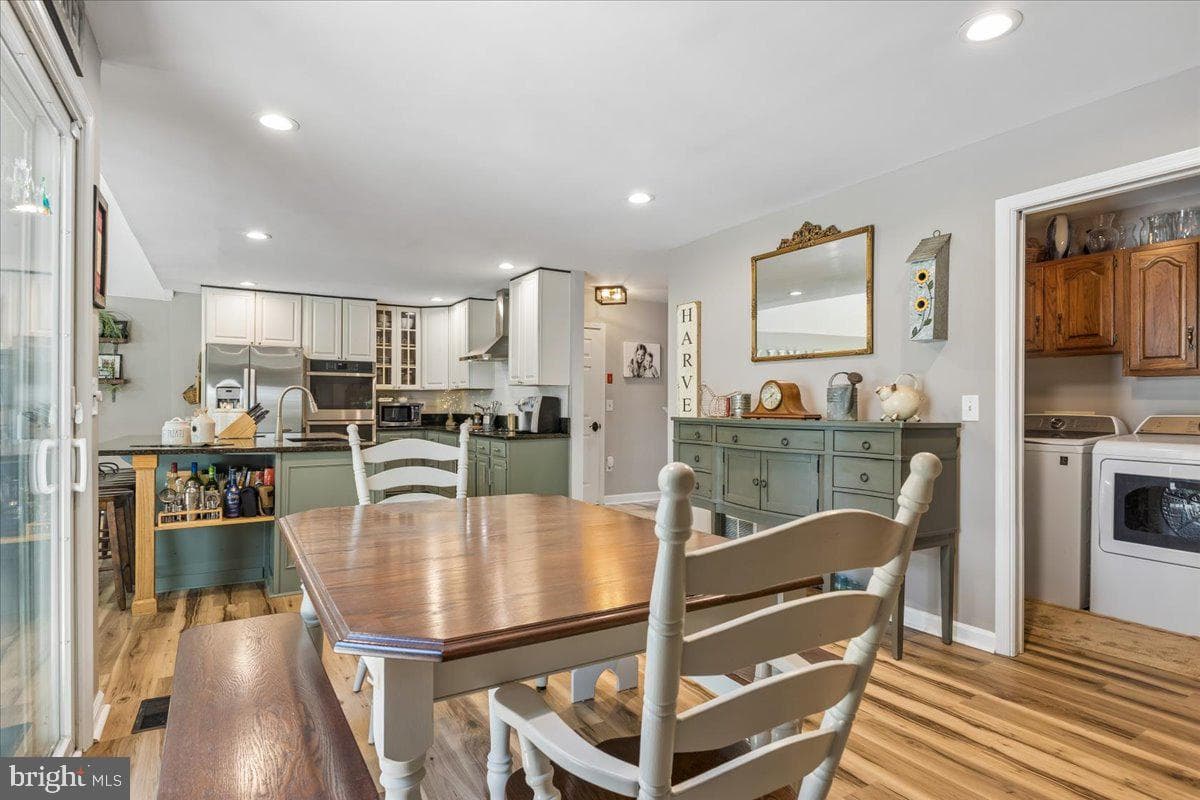 350 Prospect Bay Drive W photo 16