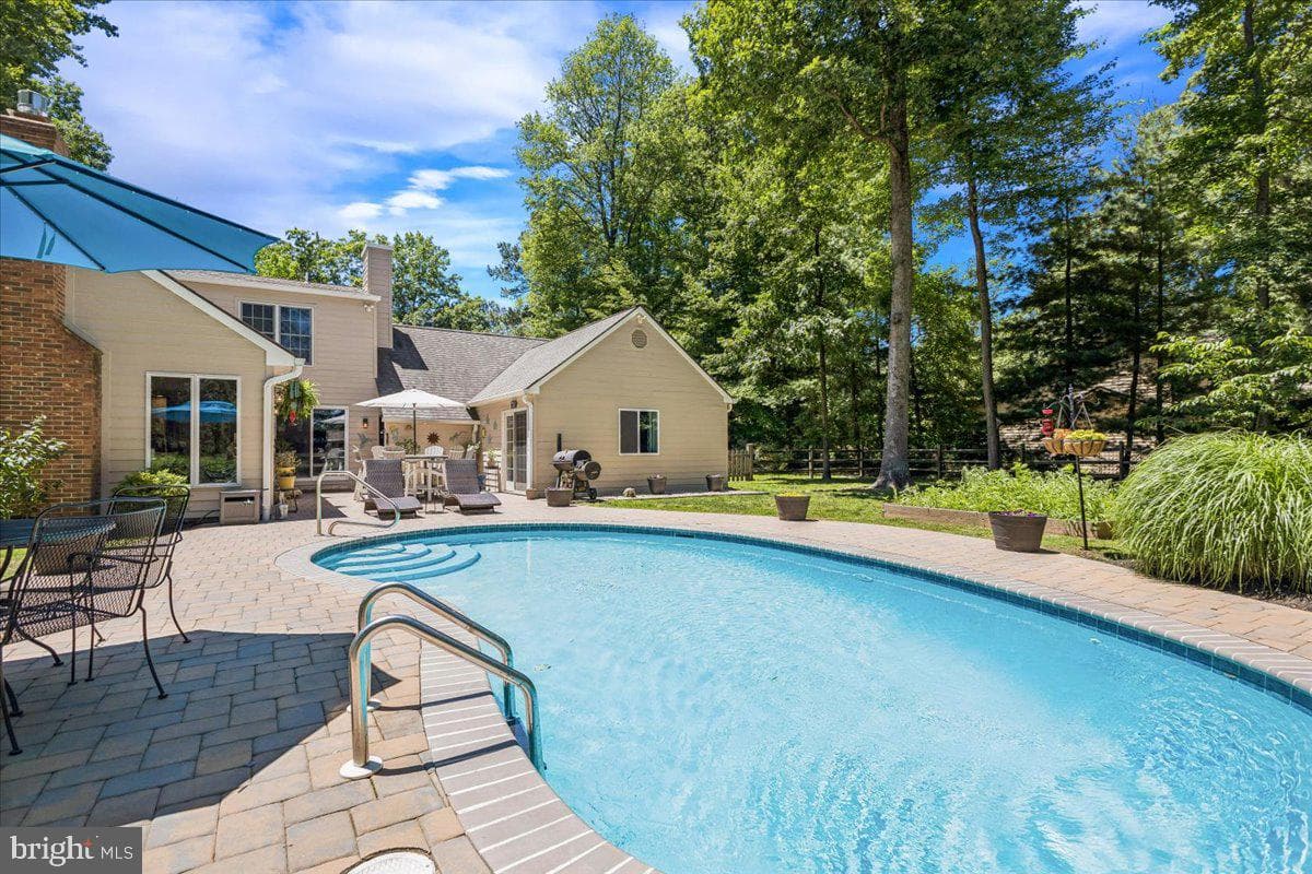 350 Prospect Bay Drive W photo 23