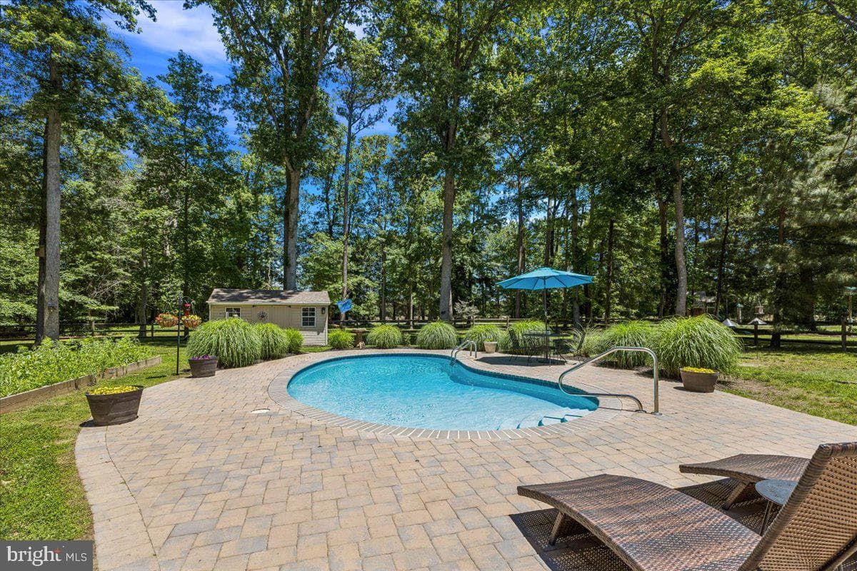 350 Prospect Bay Drive W photo 24