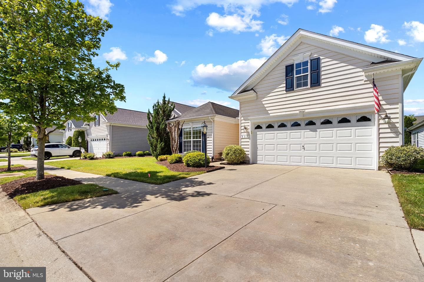 717 Harmony Way photo 4